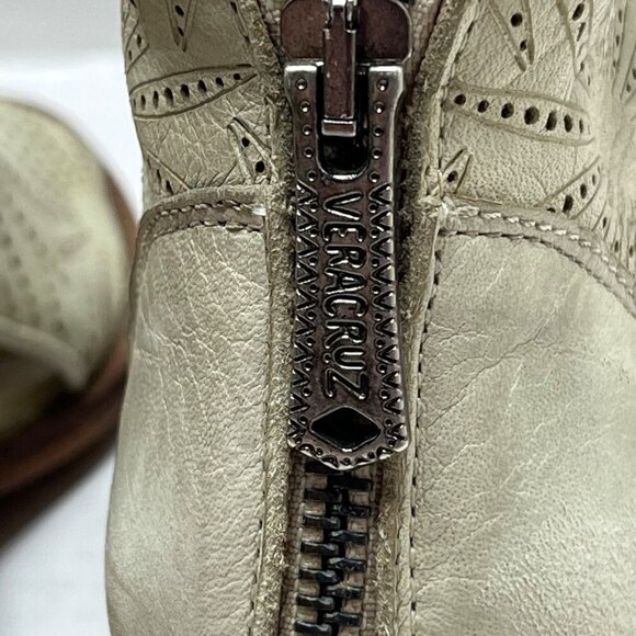 Veracruz Leather Perforated‎ Peeptoe Stacked Heel Ankle Bootie Tan Size 38/ 7.5 - Picture 8 of 11